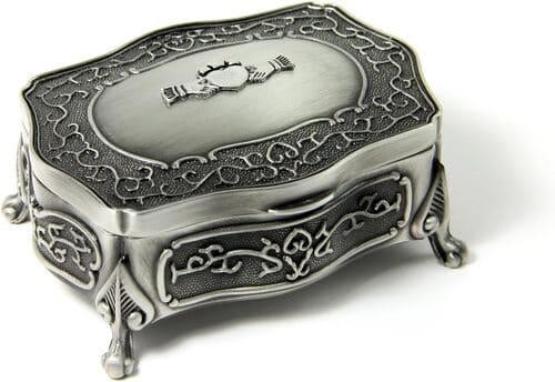 Mullingar Pewter Jewellery Box With Claddagh Design