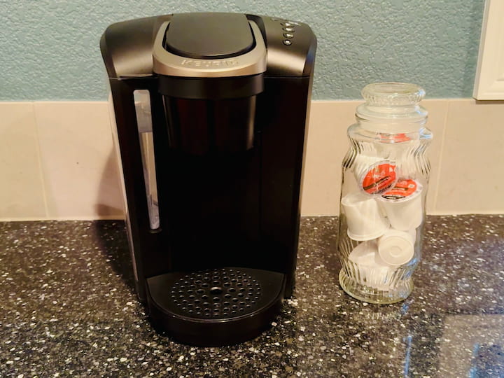 using a jar to hold coffee pods